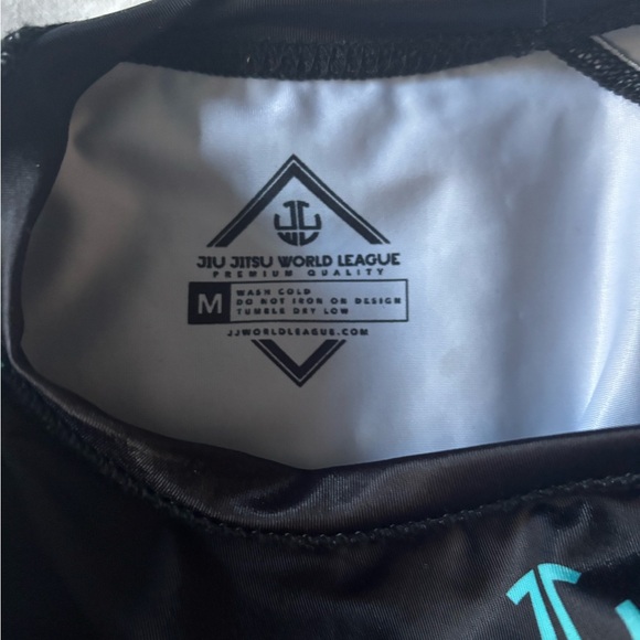 RASHGUARD - Picture 2 of 2